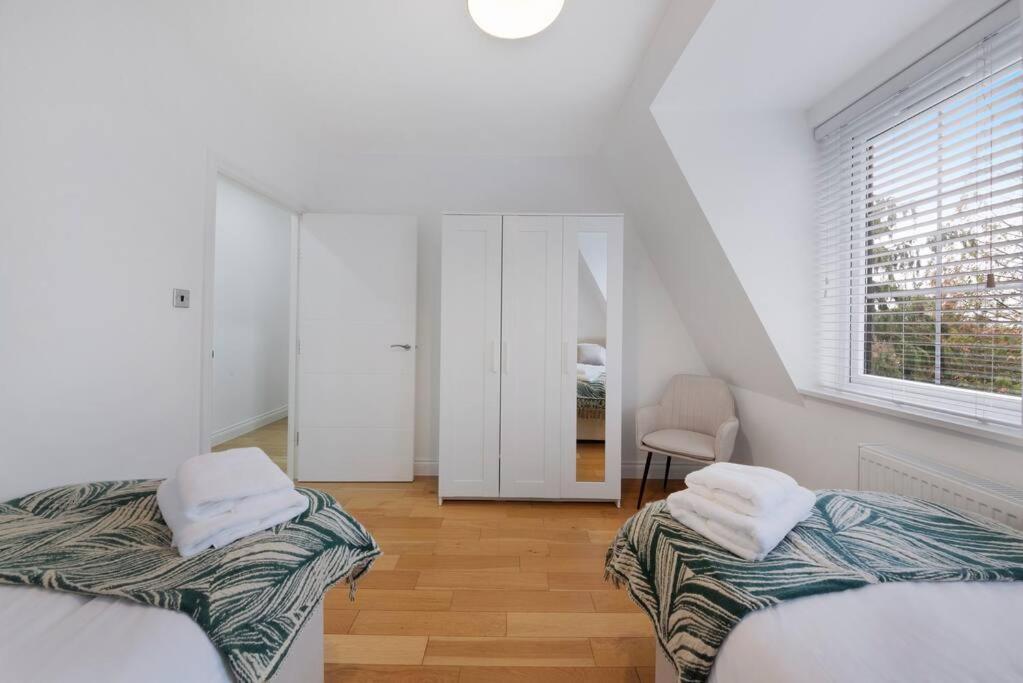 Roomy One Bed Loft Apartment Bishop's Stortford Kültér fotó